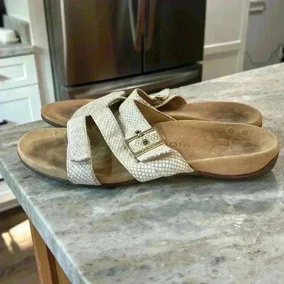 Vionic Sandals Womens Sz 11 Skylar Buckle Three Strap Slide Flats TVW4946 White - Picture 4 of 10